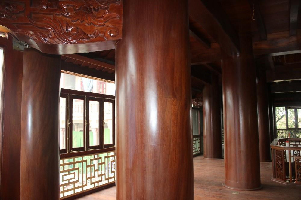 Choáng ngợp trước căn nhà 5 tầng làm hoàn toàn bằng gỗ quý “độc nhất vô nhị” ở Hà Tĩnh - 2