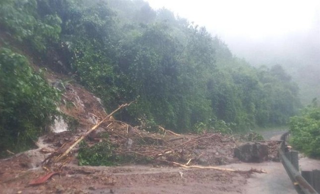 Quảng Trị: Giao thông miền núi bị ngập, chia cắt ảnh 3
