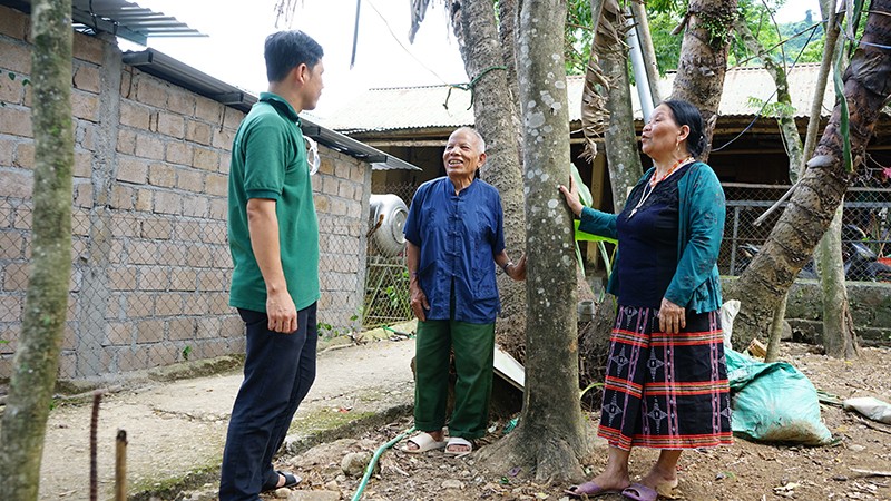 Một nông dân Quảng Trị suốt mấy chục năm &quot;cầm tay chỉ việc&quot; giúp đồng bào &quot;chôn kho báu&quot; trong rừng - Ảnh 5.