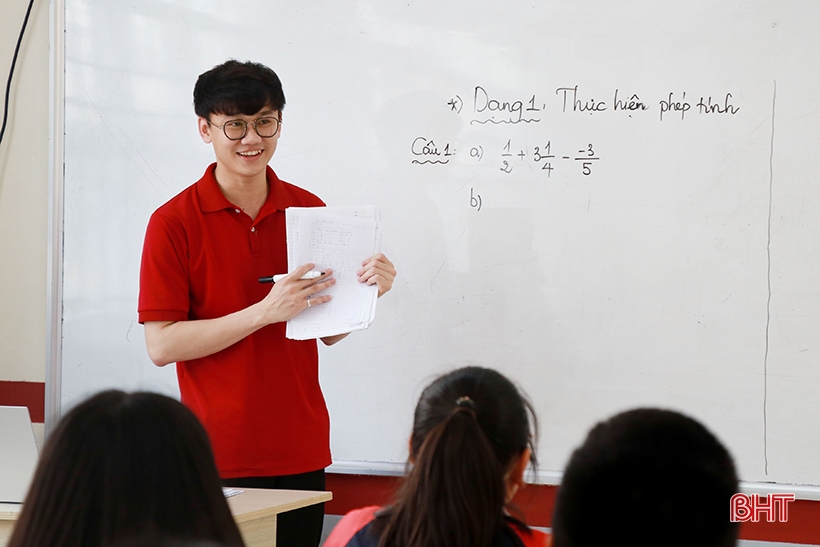Thầy giáo 9X nhất hội thi giáo viên giỏi Hà Tĩnh - thành công đến từ “hành trình chuyển mình”