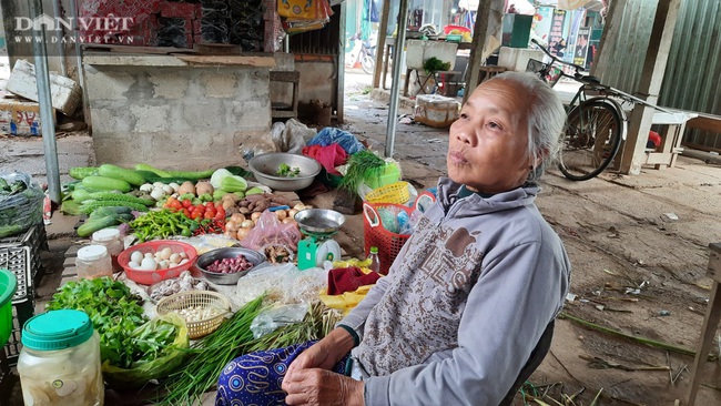 Chuyện lạ: Chợ 3,3 tỷ đồng ở Quảng Trị chỉ có 2 người bán - Ảnh 2.