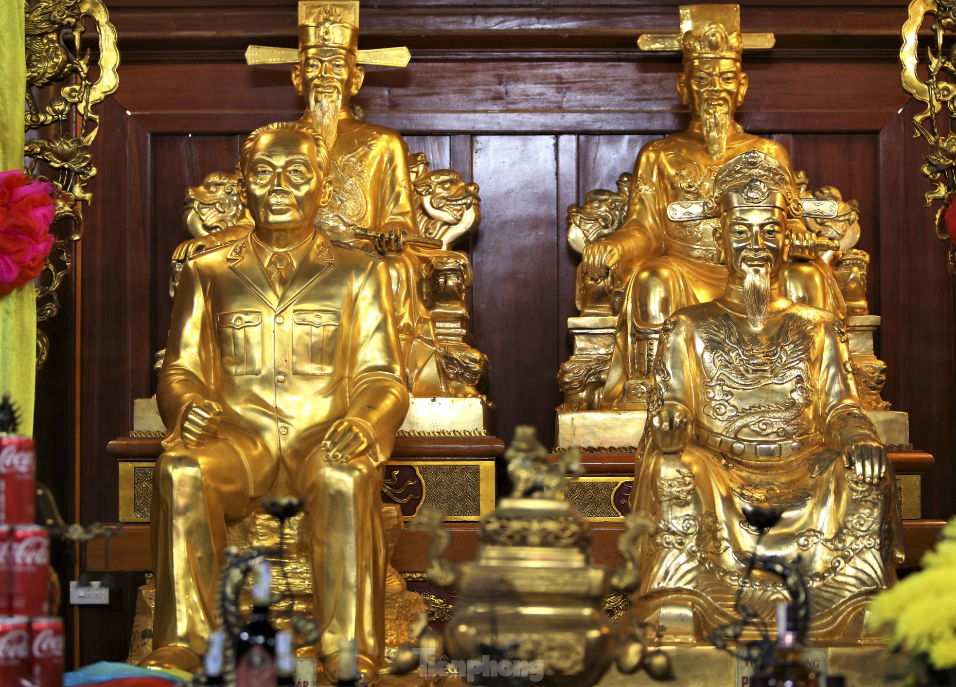Chiêm ngưỡng điện thờ có tượng dát vàng, có một không hai ở Hà Tĩnh ảnh 11
